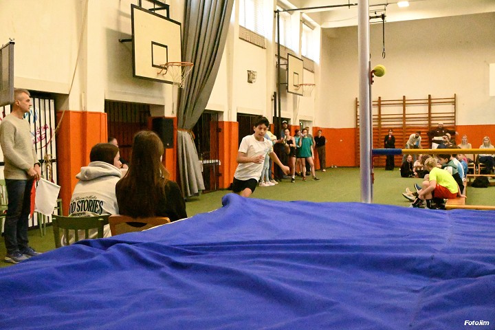 img00200.jpg