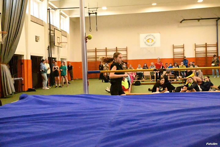 img00211.jpg