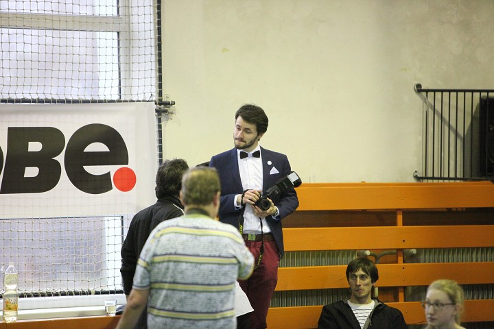 img00100.jpg